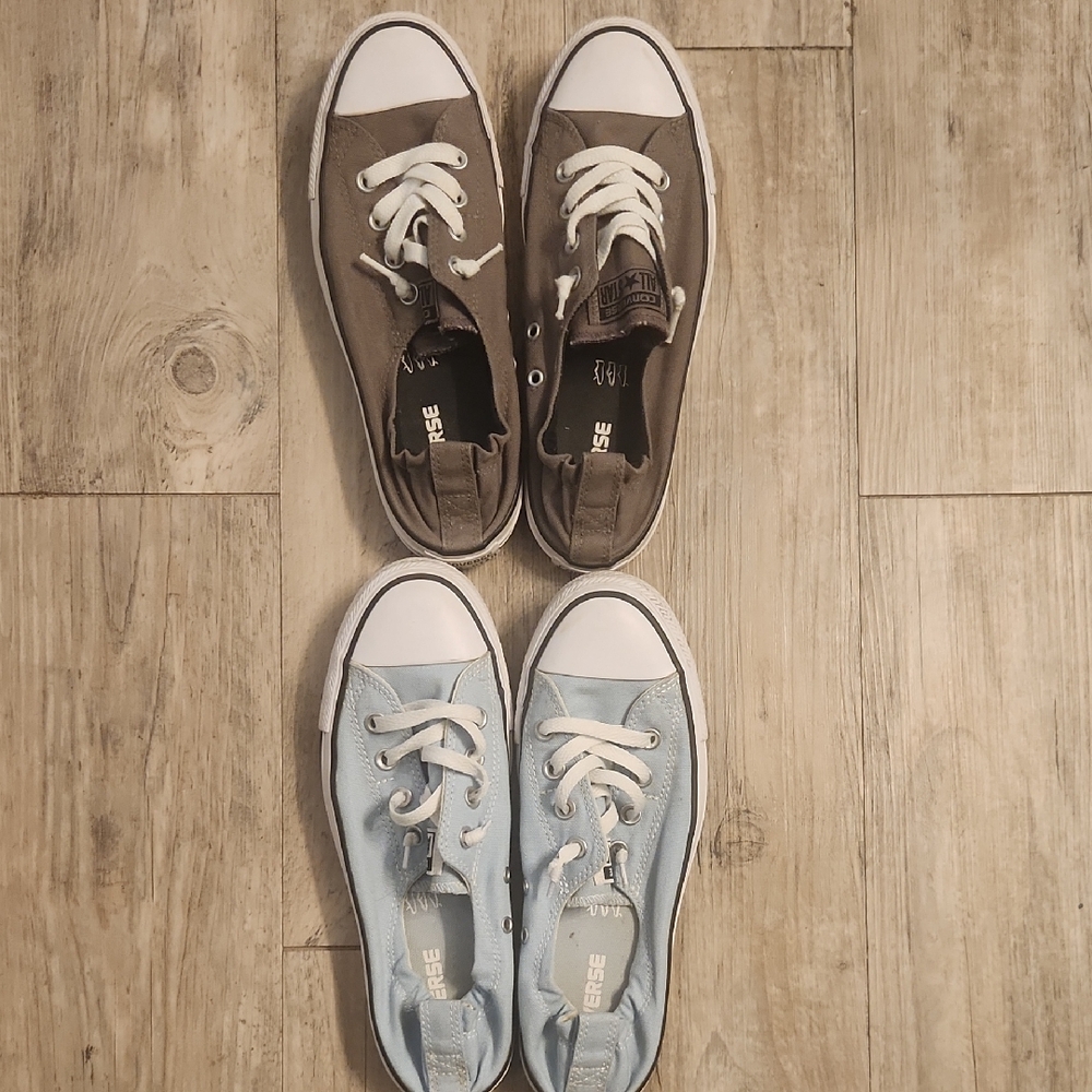 Converse Low Top Sneakers in Taupe and Light Blue